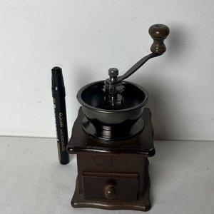 Molinillo de Café Manual de Madera con Cajón - imagen 5