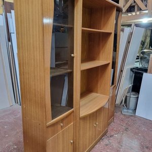 Mueble Modular Living MDP con Vitrinas Cristal Ahumado y Estantería Duratex Brasil - imagen 3