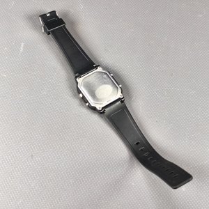 Reloj Citizen Quartz Digital Analógico con Malla de Plástico - imagen 4