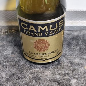 Botellita de Coñac Camus Grand VSOP Sellada Importado Francés - imagen 3
