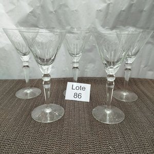Lote siguiente: Juego de 5 Copas de Cristal Tallado para Cóctel o Vinos Dulces