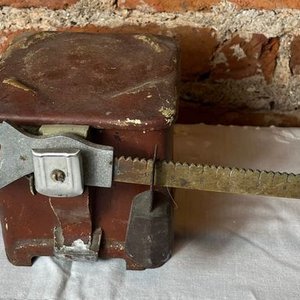 Balanza Antigua de Cocina Metálica con Pesas - imagen 2