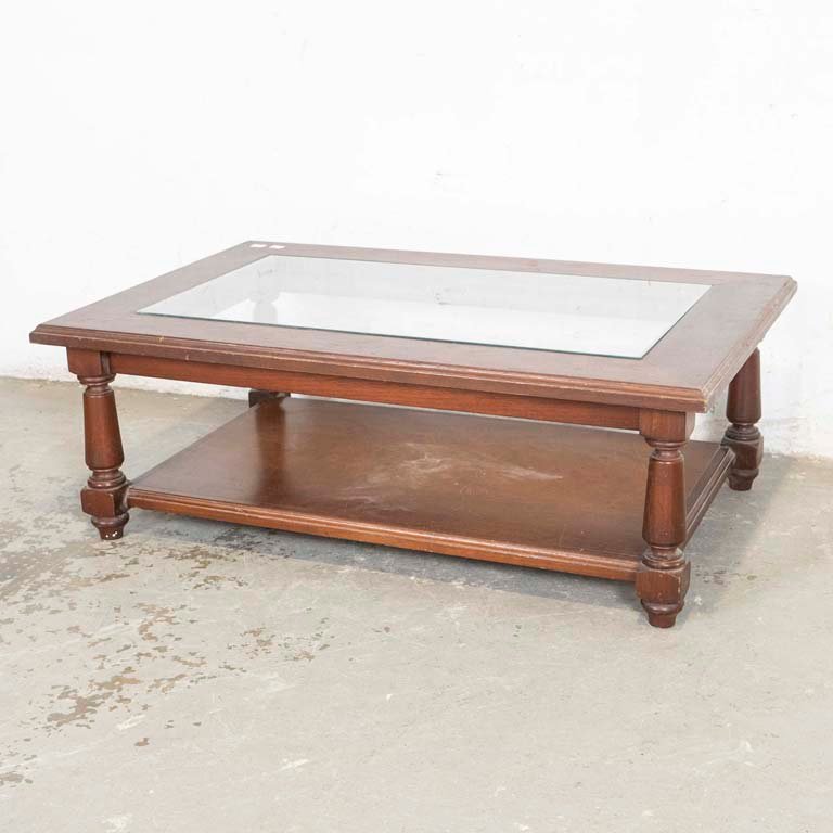 Mesa de Living Rectangular con Vidrio y Estante, Patas Torneadas