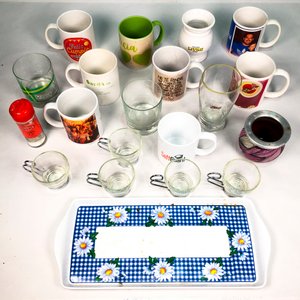 Lote de Tazas de Porcelana y Vidrio Variadas - imagen 2