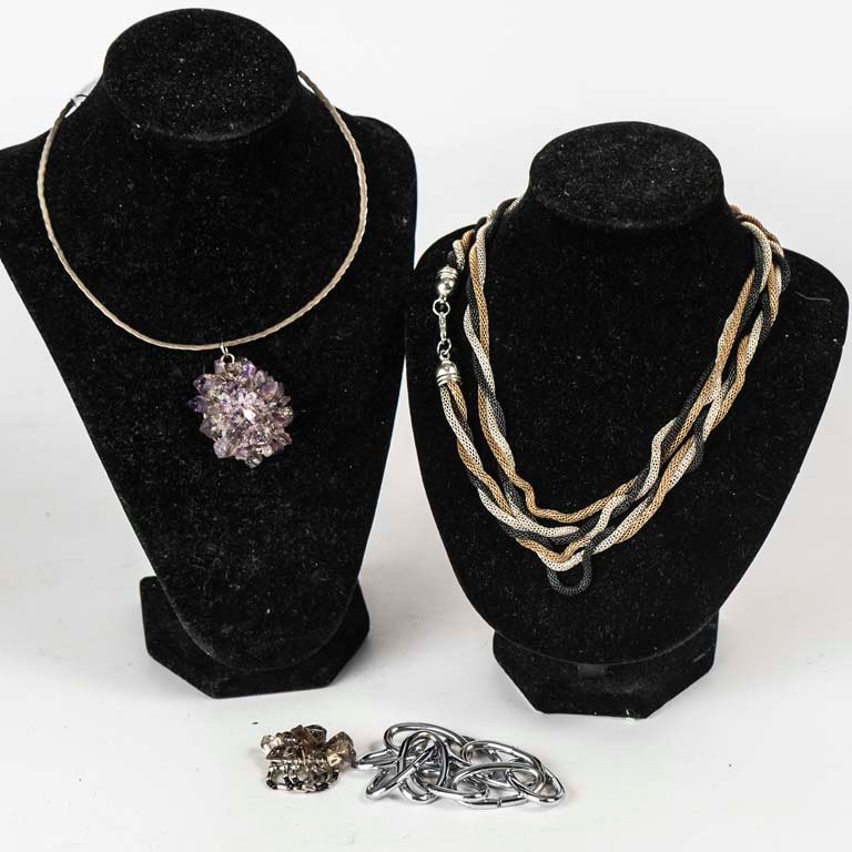 Item 2113390 - Image 0