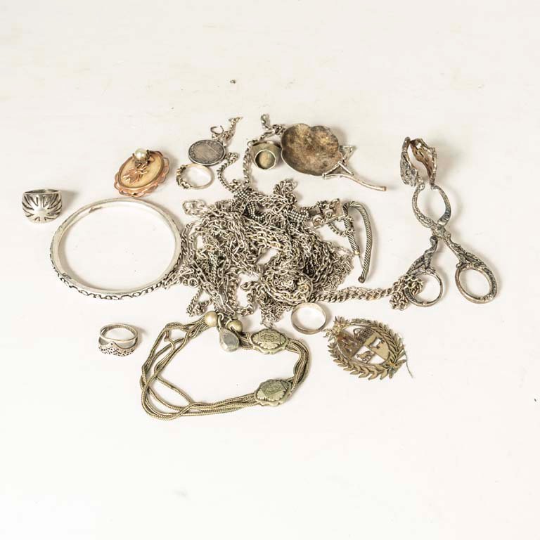Lote de Bijouterie y Joyería de Metal Variada