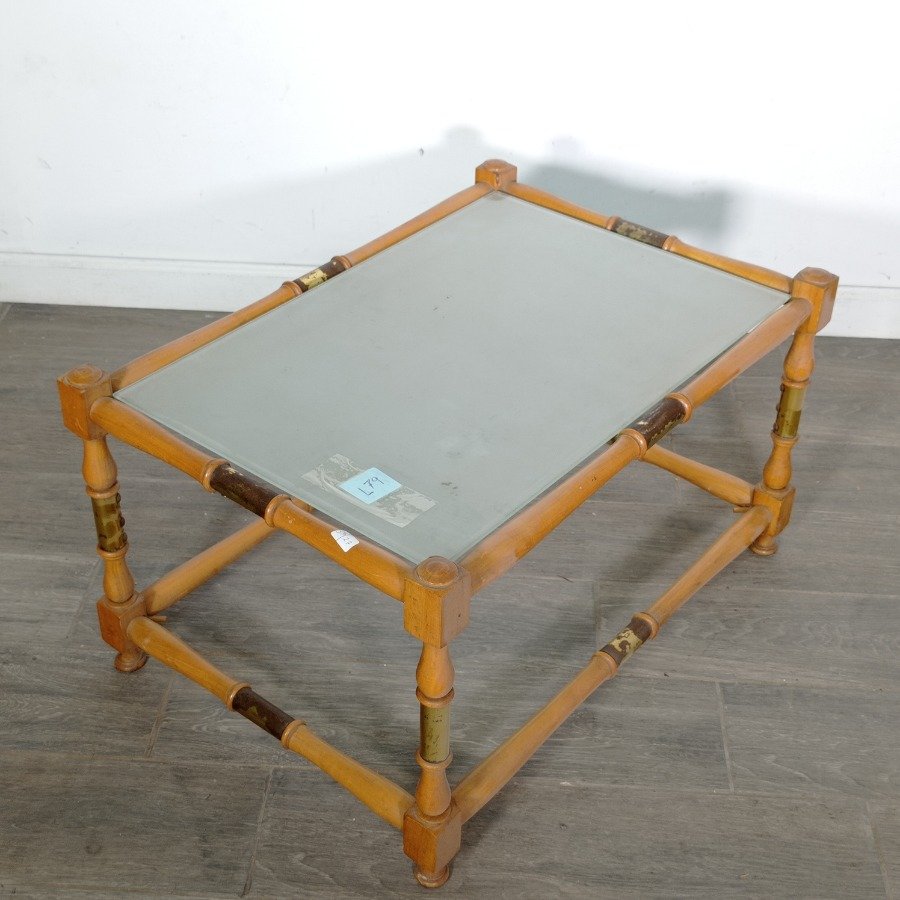 Mesa ratona con tapa de vidrio, sana y firme - imagen 3