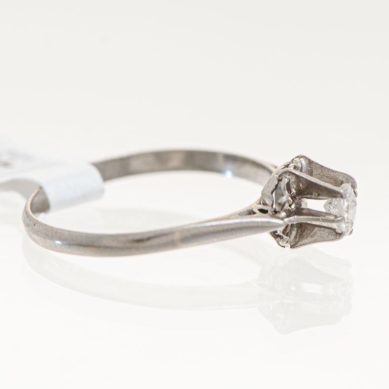 Anillo de oro con diamante 18k - imagen 2