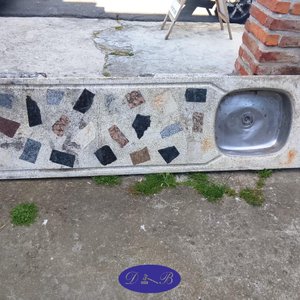 Lote siguiente: Mesada de Mármol con Pileta de Acero Inoxidable