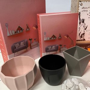 Lote de 12 piezas: Macetas, Estatuas de la Libertad, Cajas y Chapa Decorativa - imagen 3