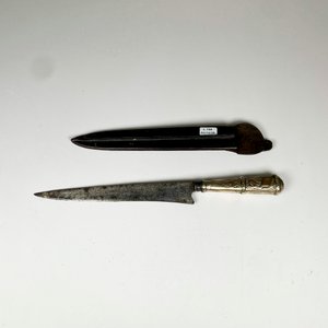 Cuchillo criollo hoja de acero Solingen 23 cm, cabo plata criolla y oro con vaina - imagen 2