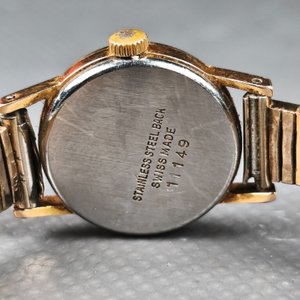Dos Relojes de Dama Dorados: Citizen Octogonal y Antiguo Águila 17 Rubíes - imagen 11