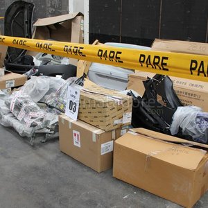 Lote de Repuestos y Accesorios Automotrices Varios - imagen 2