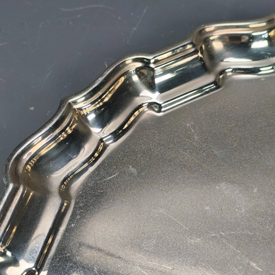 Bandeja circular en plata sterling Chippendale por Frank Smith - imagen 4