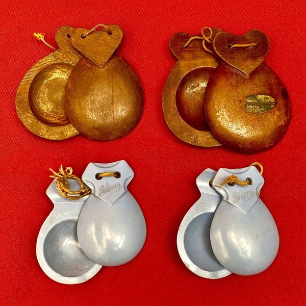 Antiguas Castañuelas de Madera y Metal - imagen 1