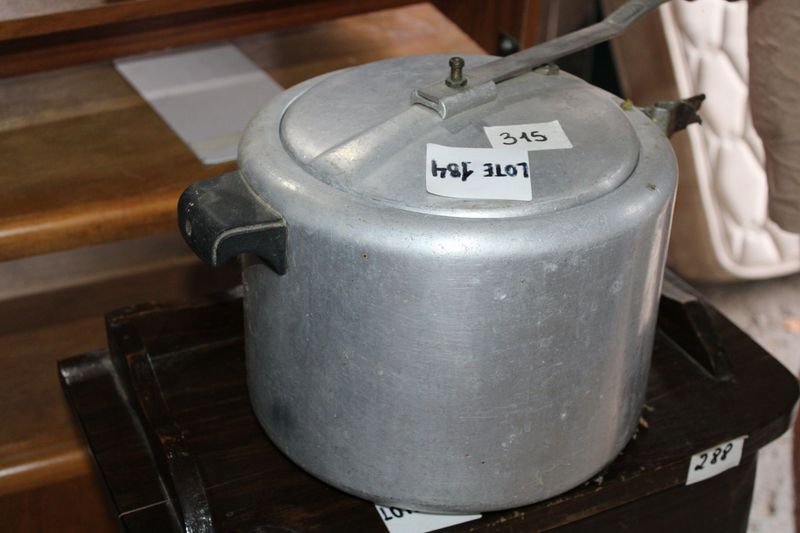 Item 856118 - Image 1