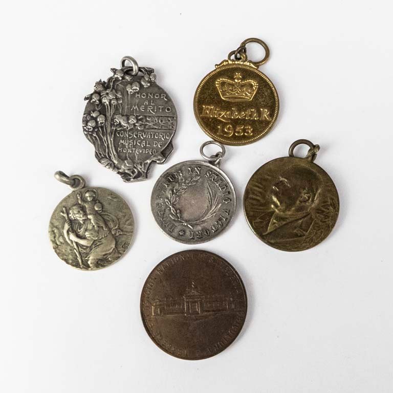 Item 2107976 - Image 0