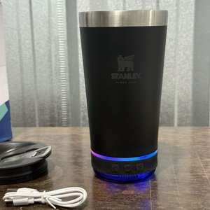 Vaso Térmico Negro "The Stay Chill" con Altavoz Integrado y Tapa Hermética - imagen 9
