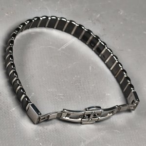 Pulsera de Metal y Piedra Hematita Negra con Broche Doble - imagen 3