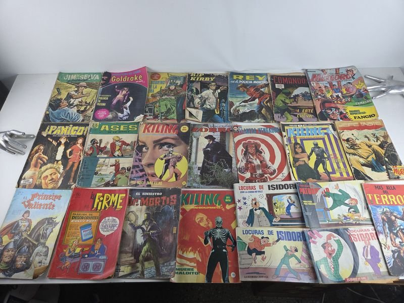 Colección de cómics variados