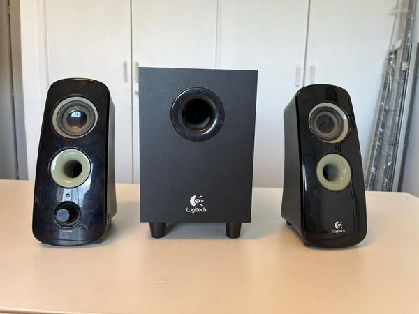 Parlantes Subwoofer Logitech en Buena Condición - imagen 4