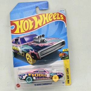 Lote siguiente: Hot Wheels Dodge Charger R/T '70 HW Art Cars