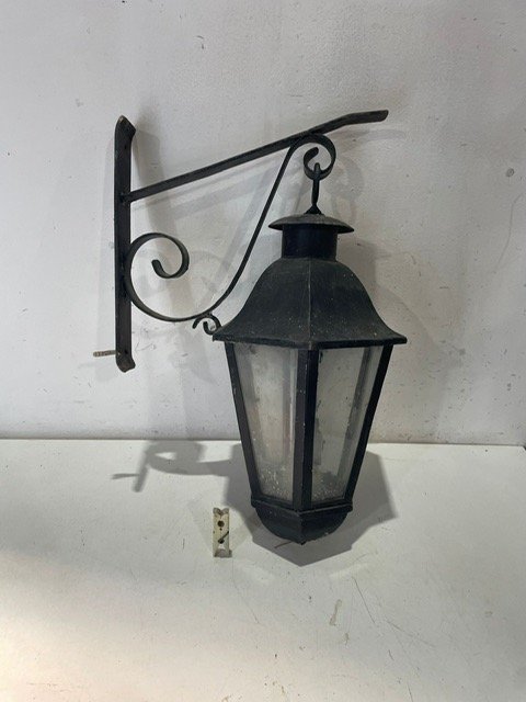 Item 27508 - Image 0