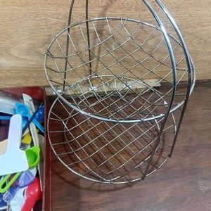 Lote de Utensilios de Cocina, Frutero Metálico y Caja Organizadora Antigua - imagen 4