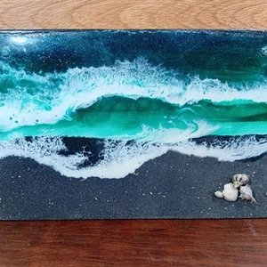 Cuadro Playa en Resina Epoxi con Olas y Conchas, 33x51 cm - imagen 1