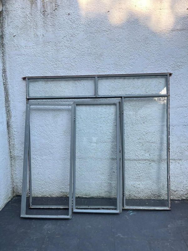 Ventana de Hierro con Vidrios - imagen 4