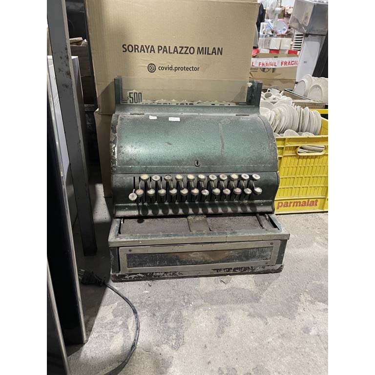 Máquina Registradora Antigua "Soraya Palazzo Milan" con Faltantes
