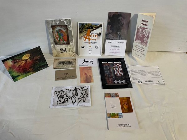 Exposiciones de Artistas Coloniales: Catálogos y Obras