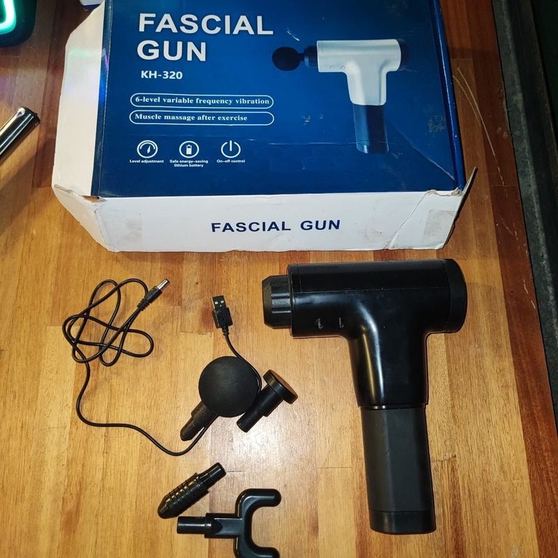 Lote siguiente: Masajeador eléctrico con cables y enchufe