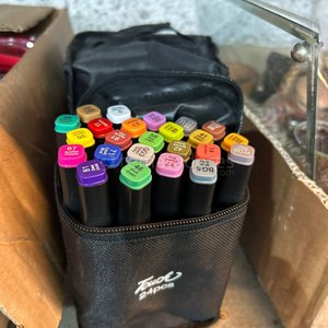 Lote siguiente: Set de Marcadores Artísticos Touchnew 24 Piezas