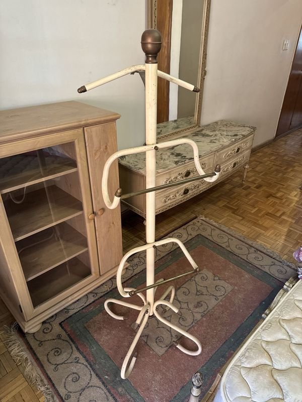 Lote anterior: Antiguo despojador en caño y bronce para hogar