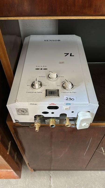 Calentador de Gas 7 Litros en Buen Estado - imagen 2