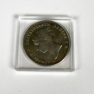 Moneda de Plata Antigua Reina Victoria de Inglaterra - imagen 2