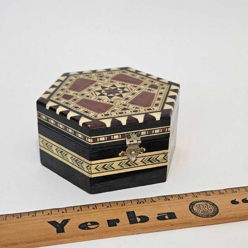 Item 873927 - Image 1