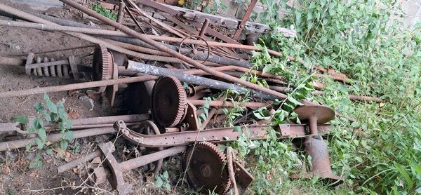 Lote de hierros y maderas de vagones de tren - imagen 8