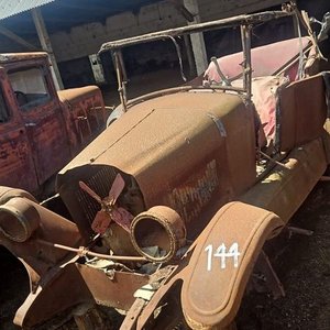 Automóvil Antiguo Rugby 25 Phaeton Desgastado - imagen 2