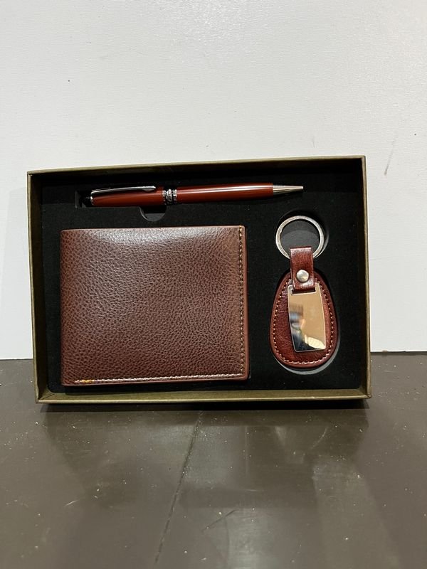 Conjunto de accesorios para tecnología - imagen 2