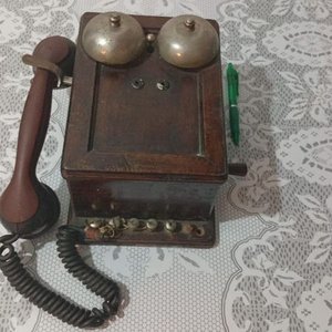 Teléfono Antiguo de Magneto Alemán de Madera - imagen 4