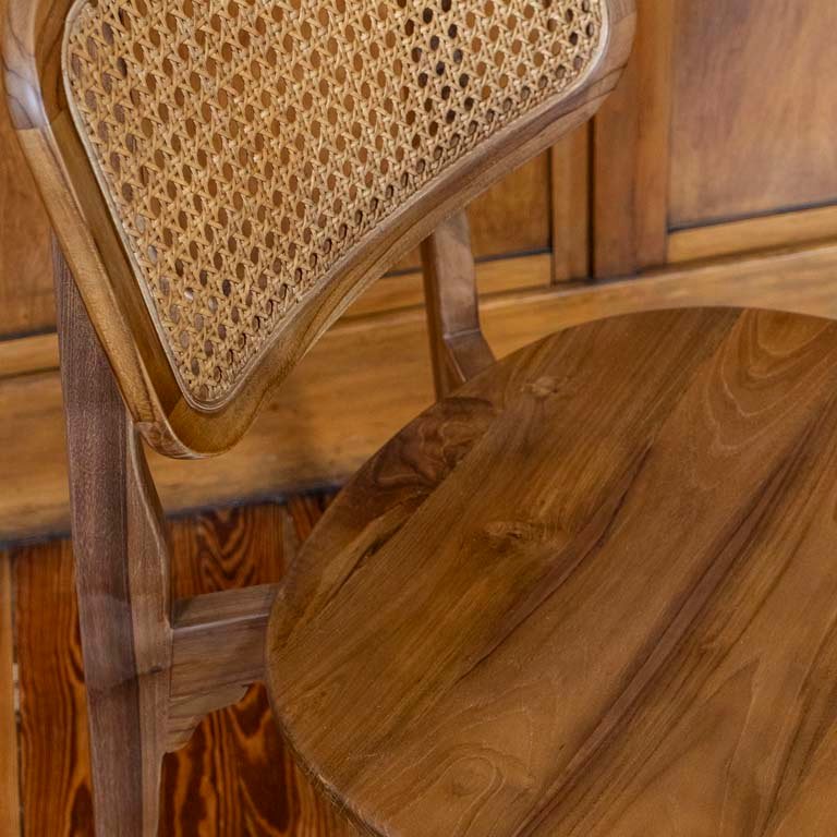 Silla de madera teka con respaldo esterillado - Medidas: 47x56x83cm - imagen 2