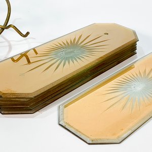 Colgante de Bronce con Ocho Plaquetas de Vidrio Rectangulares Grabadas - imagen 3