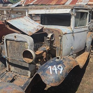 Lote de Autos Antiguos para Restaurar - imagen 3