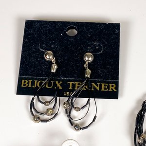 Lote de 7 Piezas de Bisutería: Collares, Caravanas, Anillos y Cruz - imagen 3