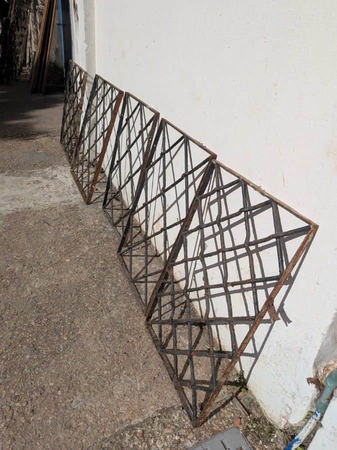 Rejas de metal en forma de diamante - imagen 5
