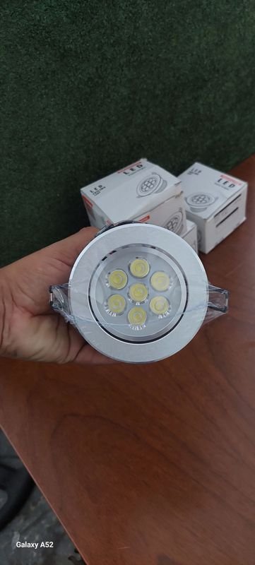 Lámparas LED y accesorios para iluminación - imagen 3