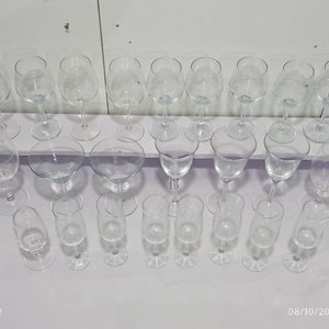 Lote de 27 Copas de Vidrio Transparente: Agua, Vino, Champán, Aperitivo y Licor - imagen 6
