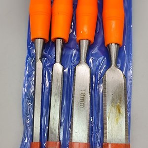Juego de 4 Formones para Madera con Mangos Naranjas - imagen 9